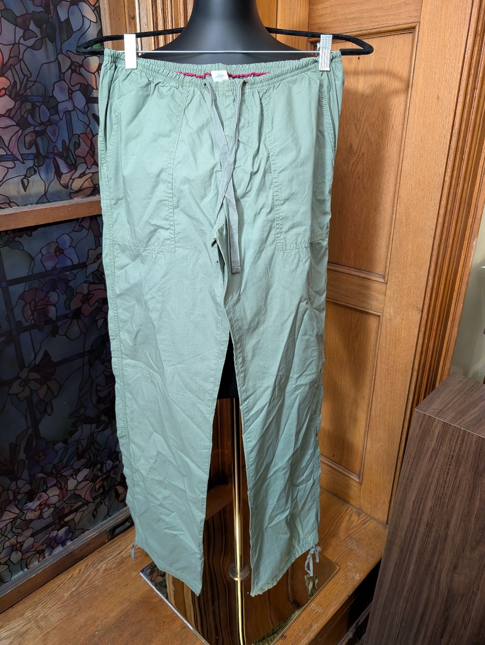 American Eagle Outfitters Light Green Drawstring Cargo Pants